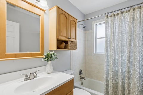Tiny photo for 812 Lake Shore Drive, Wauconda, IL 60084 (MLS # 12690000)