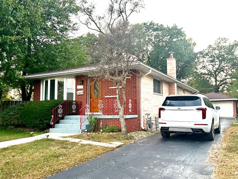 Photo of 18136 Oakwood Avenue, Lansing, IL 60438 (MLS # 12501088)