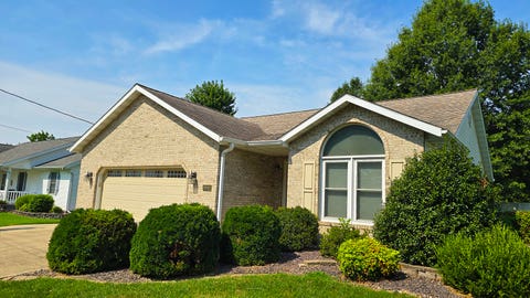 Photo of 2530 S Pine Street, Centralia, IL 62801 (MLS # 12716047)