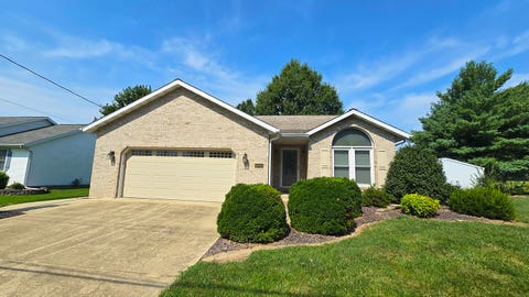 Tiny photo for 2530 S Pine Street, Centralia, IL 62801 (MLS # 12716047)