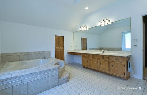 Tiny photo for 1412 Greenlake Drive, Aurora, IL 60502 (MLS # 12728800)