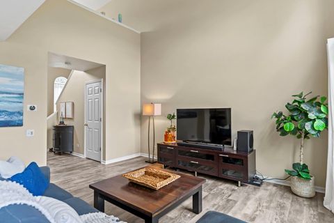 Tiny photo for 797 Silk Oak Lane #797, Crystal Lake, IL 60014 (MLS # 12494067)