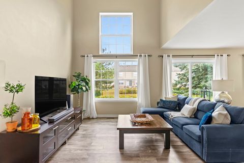 Tiny photo for 797 Silk Oak Lane #797, Crystal Lake, IL 60014 (MLS # 12494067)