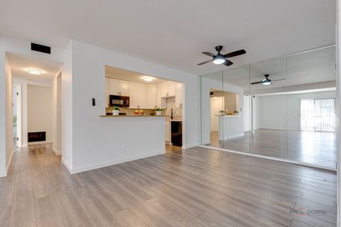 Tiny photo for 800 Brook Drive #1, Streamwood, IL 60107 (MLS # 12553624)