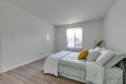 Tiny photo for 800 Brook Drive #1, Streamwood, IL 60107 (MLS # 12553624)