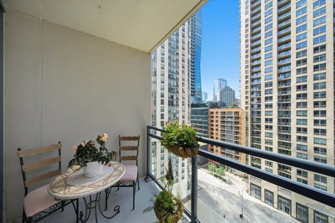 Tiny photo for 201 N WESTSHORE Drive #1708, Chicago, IL 60601 (MLS # 12703866)