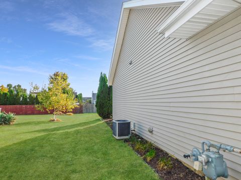 Tiny photo for 4739 Edenberry Lane, Rockton, IL 61072 (MLS # 12489666)
