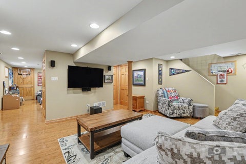 Tiny photo for 3843 W 107th Place, Chicago, IL 60655 (MLS # 12762085)