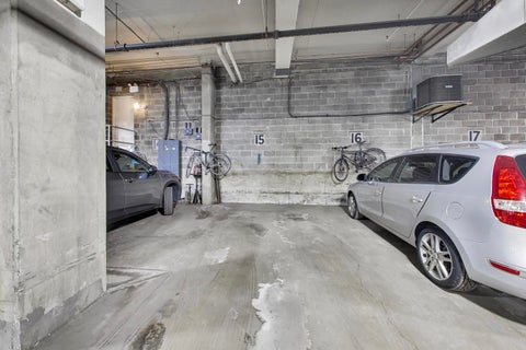Tiny photo for 2300 N Commonwealth Avenue #2H, Chicago, IL 60614 (MLS # 12731098)