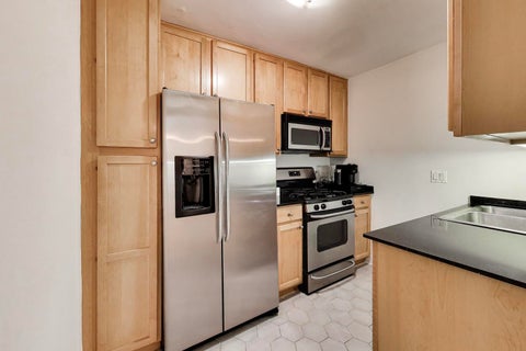 Tiny photo for 2300 N Commonwealth Avenue #2H, Chicago, IL 60614 (MLS # 12731098)