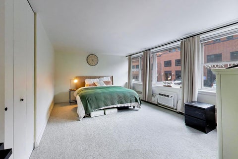 Tiny photo for 2300 N Commonwealth Avenue #2H, Chicago, IL 60614 (MLS # 12731098)