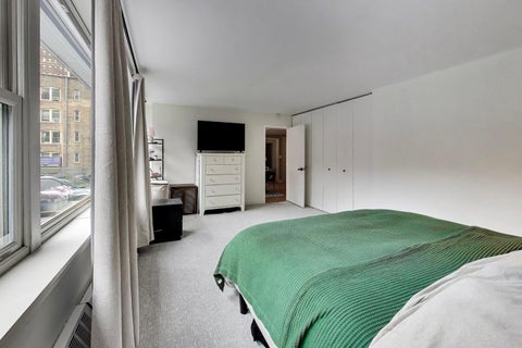 Tiny photo for 2300 N Commonwealth Avenue #2H, Chicago, IL 60614 (MLS # 12731098)