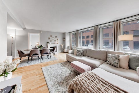 Tiny photo for 2300 N Commonwealth Avenue #2H, Chicago, IL 60614 (MLS # 12731098)