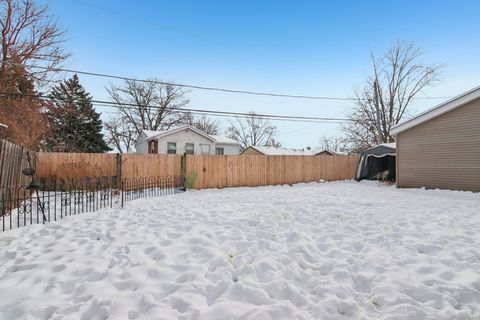 Tiny photo for 327 Hickory Avenue, Romeoville, IL 60446 (MLS # 12526690)