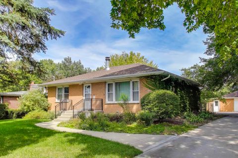 Tiny photo for 927 Half Day Road, Highland Park, IL 60035 (MLS # 12460624)