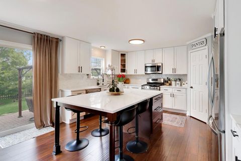 Tiny photo for 1469 WATERSIDE Drive, Bolingbrook, IL 60490 (MLS # 12619159)