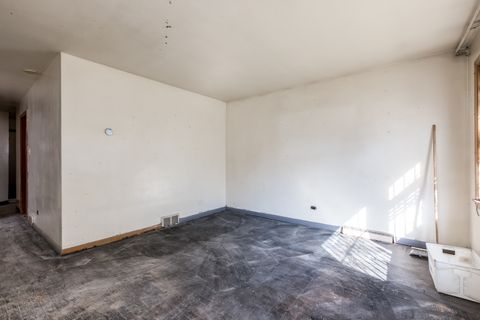 Tiny photo for 5338 W Kinzie Street, Chicago, IL 60644 (MLS # 12482371)