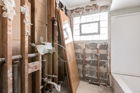 Tiny photo for 5338 W Kinzie Street, Chicago, IL 60644 (MLS # 12482371)