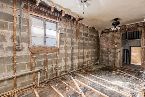 Tiny photo for 5338 W Kinzie Street, Chicago, IL 60644 (MLS # 12482371)