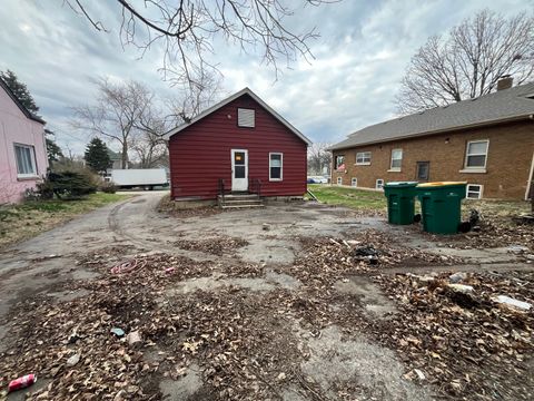 Tiny photo for 1301 E Jackson Street, Joliet, IL 60432 (MLS # 12606186)