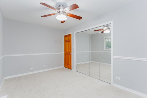 Tiny photo for 525 Briarcliff Lane, Hoffman Estates, IL 60169 (MLS # 12679172)