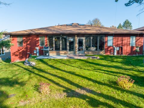 Tiny photo for 928 Tara Court, Woodstock, IL 60098 (MLS # 12516283)