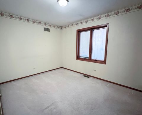 Tiny photo for 928 Tara Court, Woodstock, IL 60098 (MLS # 12516283)