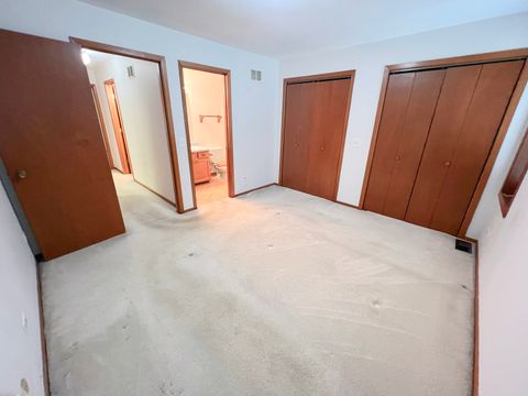 Tiny photo for 928 Tara Court, Woodstock, IL 60098 (MLS # 12516283)