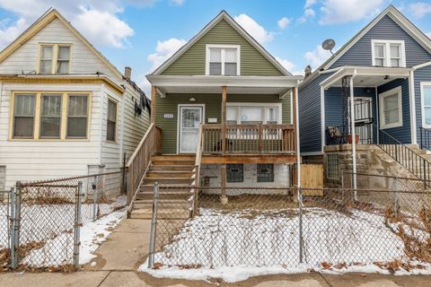Photo of 1240 W 74th Place, Chicago, IL 60636 (MLS # 12557976)