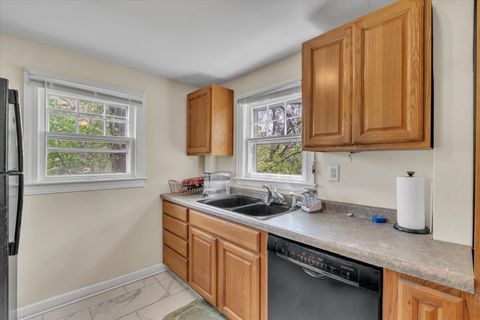 Tiny photo for 408 32nd Avenue, Moline, IL 61265 (MLS # 12633091)