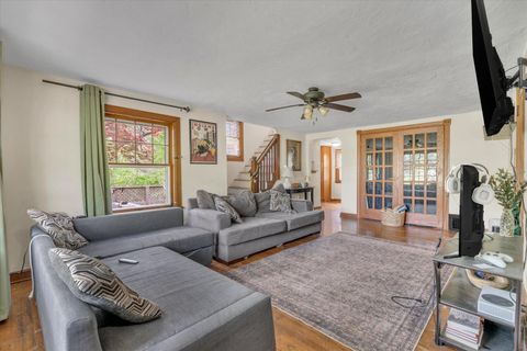 Tiny photo for 408 32nd Avenue, Moline, IL 61265 (MLS # 12633091)