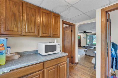 Tiny photo for 408 32nd Avenue, Moline, IL 61265 (MLS # 12633091)