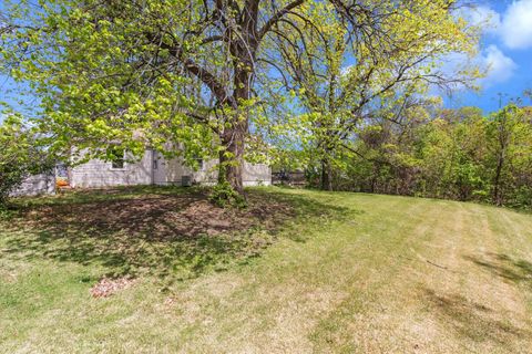 Tiny photo for 408 32nd Avenue, Moline, IL 61265 (MLS # 12633091)