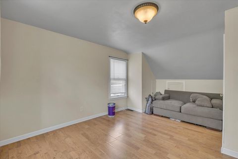 Tiny photo for 408 32nd Avenue, Moline, IL 61265 (MLS # 12633091)