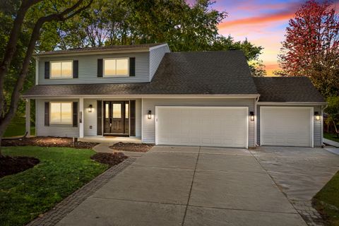 Tiny photo for 2301 Mecan Drive, Naperville, IL 60564 (MLS # 12499864)