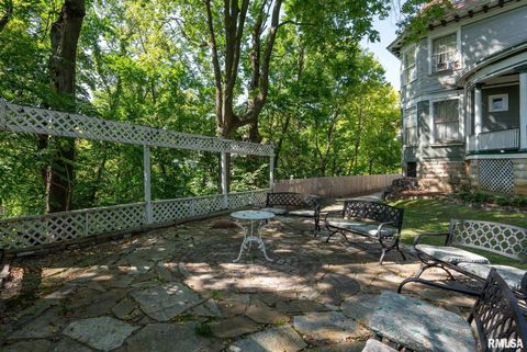 Tiny photo for 817 W 7TH Street, Davenport, IA 52802 (MLS # QC4267271)