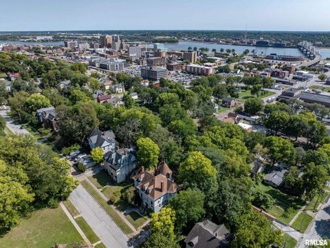 Tiny photo for 817 W 7TH Street, Davenport, IA 52802 (MLS # QC4267271)