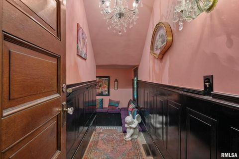 Tiny photo for 817 W 7TH Street, Davenport, IA 52802 (MLS # QC4267271)