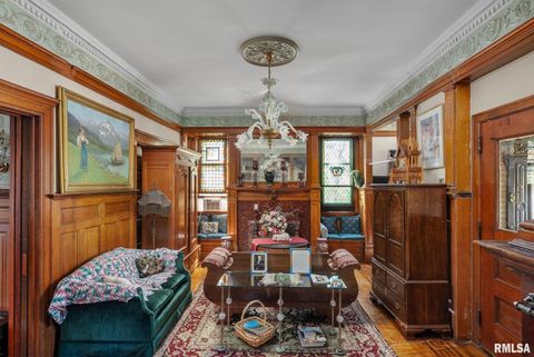 Tiny photo for 817 W 7TH Street, Davenport, IA 52802 (MLS # QC4267271)