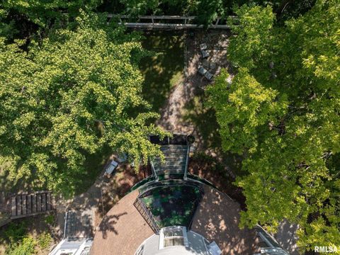 Tiny photo for 817 W 7TH Street, Davenport, IA 52802 (MLS # QC4267271)