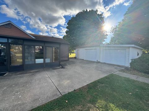 Tiny photo for 918 N Jackson Street, Streator, IL 61364 (MLS # 12489907)