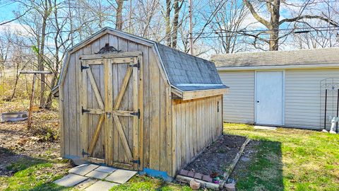 Tiny photo for 23 Park Lane, Centralia, IL 62801 (MLS # 12568224)