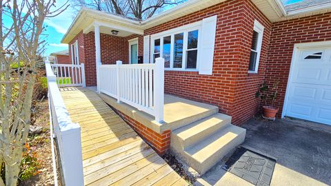 Tiny photo for 23 Park Lane, Centralia, IL 62801 (MLS # 12568224)