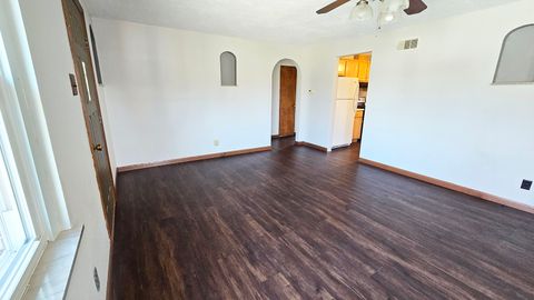 Tiny photo for 23 Park Lane, Centralia, IL 62801 (MLS # 12568224)