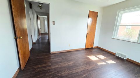 Tiny photo for 23 Park Lane, Centralia, IL 62801 (MLS # 12568224)