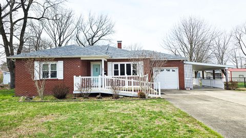 Tiny photo for 23 Park Lane, Centralia, IL 62801 (MLS # 12568224)
