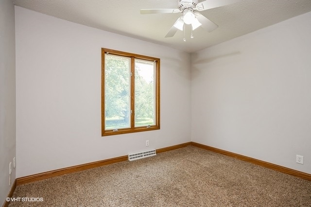 Farmer City, Illinois 61842, United States, 4 Bedrooms Bedrooms, ,2 BathroomsBathrooms,Residential,Active,187233