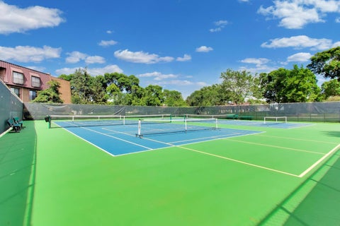 Tiny photo for 7 The Court Of Greenway, Northbrook, IL 60062 (MLS # 12791668)