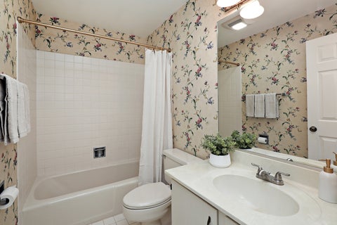Tiny photo for 7 The Court Of Greenway, Northbrook, IL 60062 (MLS # 12791668)