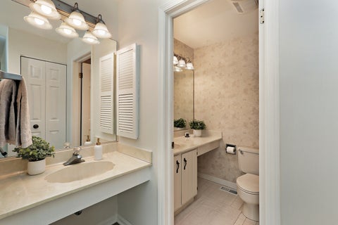 Tiny photo for 7 The Court Of Greenway, Northbrook, IL 60062 (MLS # 12791668)